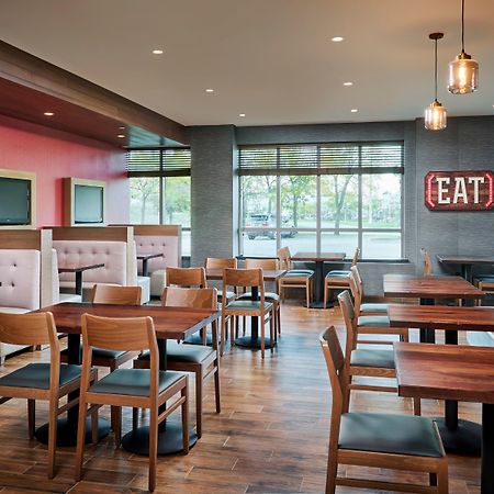 Holiday Inn & Suites Oakville At Bronte By Ihg Exterior foto