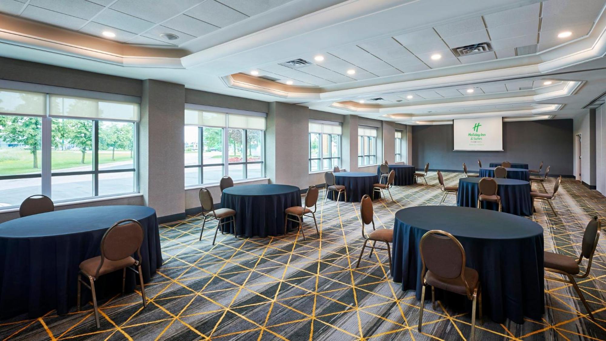 Holiday Inn & Suites Oakville At Bronte By Ihg Exterior foto